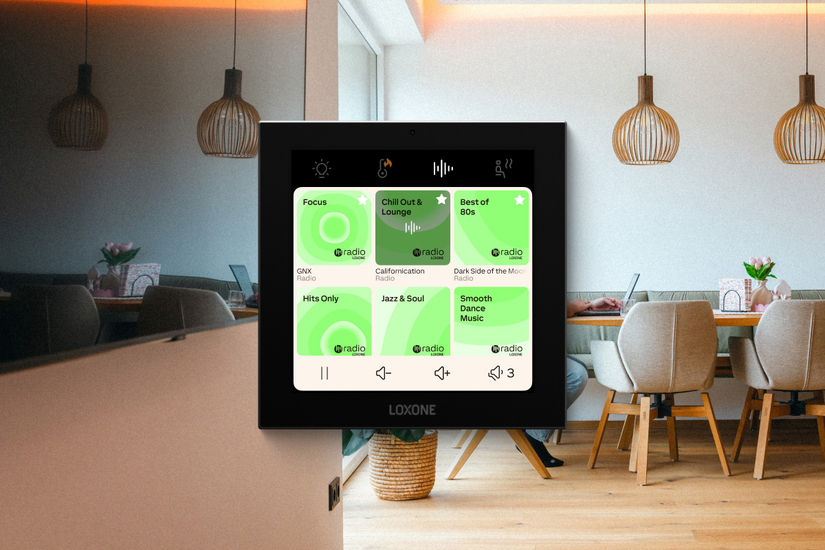 PH-Shop-TPD-08.jpg Touch Pure Display Tree – Loxone Art.-Nr. 100887 (Ansicht 4)