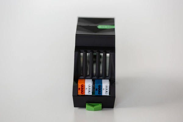 ph-shop-100011-rs485-extension-02.jpg RS485 Extension – Loxone Art.-Nr. 100011 (Ansicht 4)