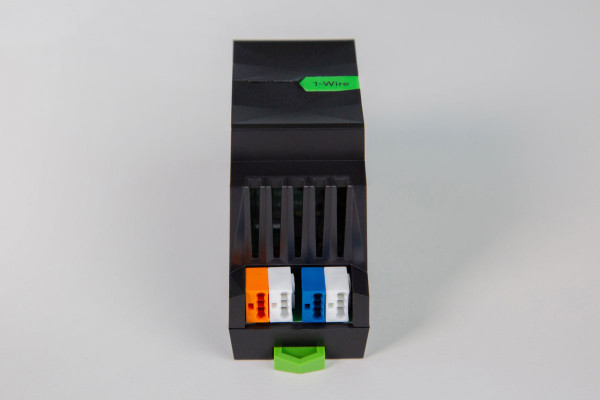 ph-shop-100014-one-wire-extension-02.jpg 1-Wire Extension – Loxone Art.-Nr. 100014 (Ansicht 4)