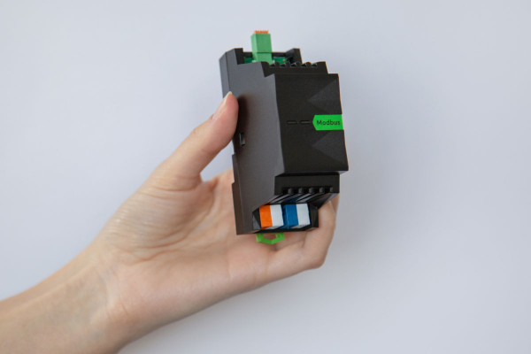 ph-shop-100124-modbus-extension-09.jpg Modbus Extension – Loxone Art.-Nr. 100124 (Ansicht 7)